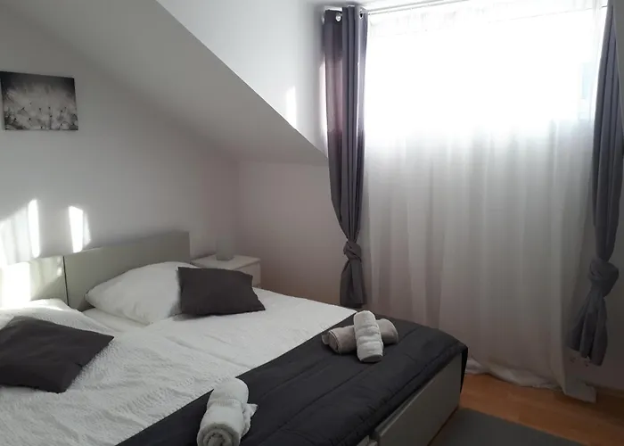 Apartmenthaus-Mistel